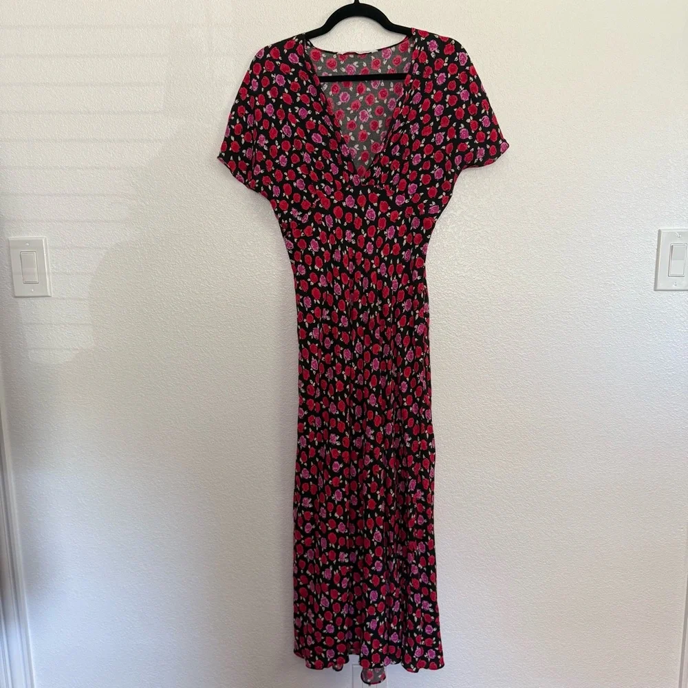 Zara V Neck Floral Maxi Dress in Pink Red Black Medium - Picture 2 of 7